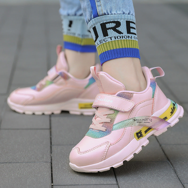 Sneakers με Πολύχρωμες Πινελιές & Σπορ Σόλα